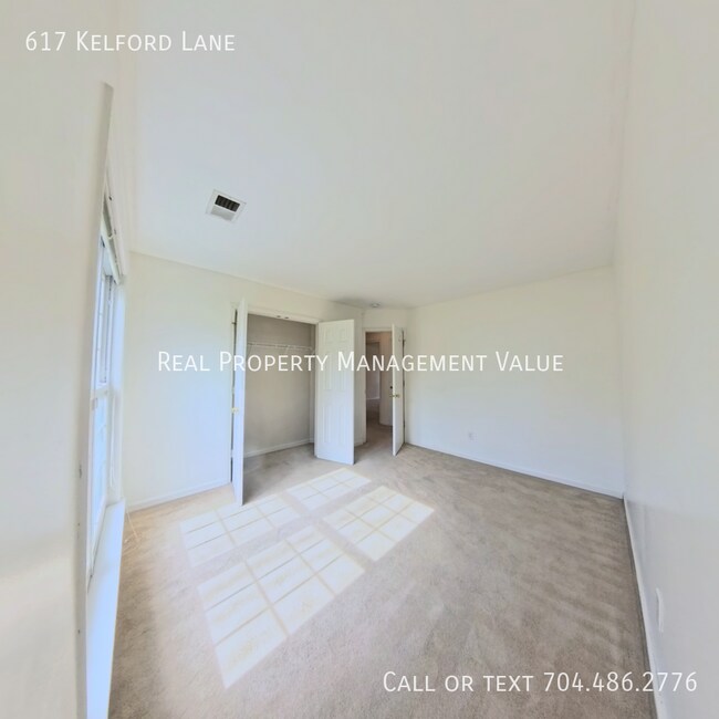 Building Photo - 617 Kelford Ln