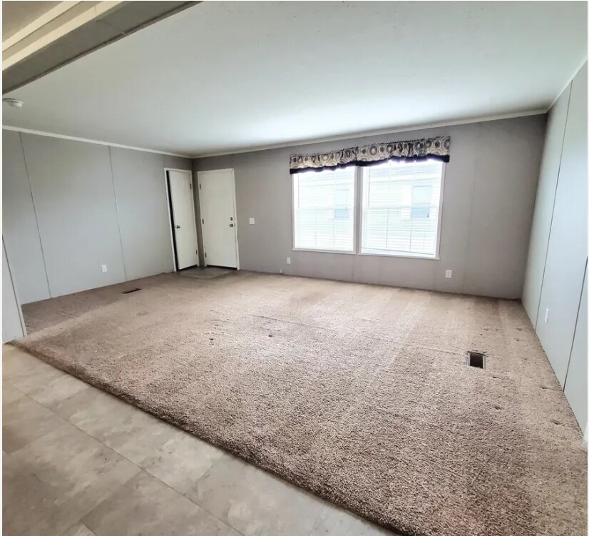 Building Photo - 9576 Mariner Dr