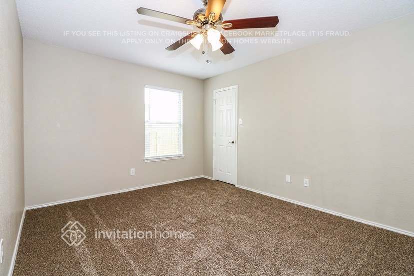 Building Photo - 705 Crestmont Dr