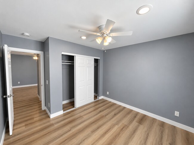 Building Photo - 3815 Newton Ave