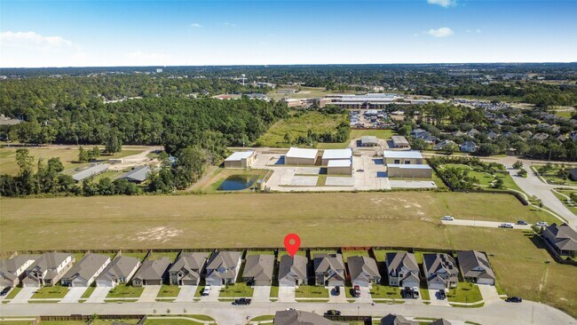 Building Photo - 11834 Maple Oak Dr