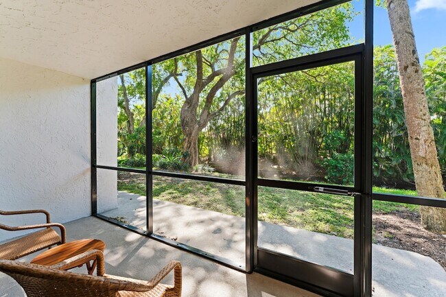 Building Photo - 1605 S US Hwy 1