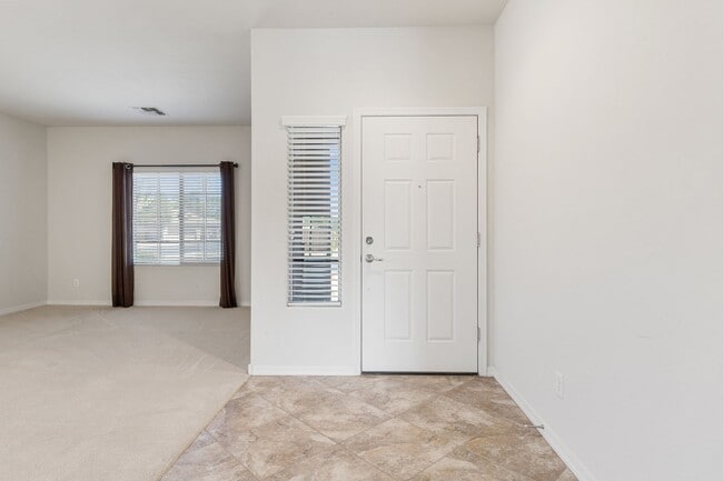 Building Photo - Nice East Mesa Home!