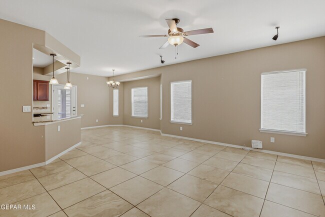 Building Photo - 2153 William Woolverton