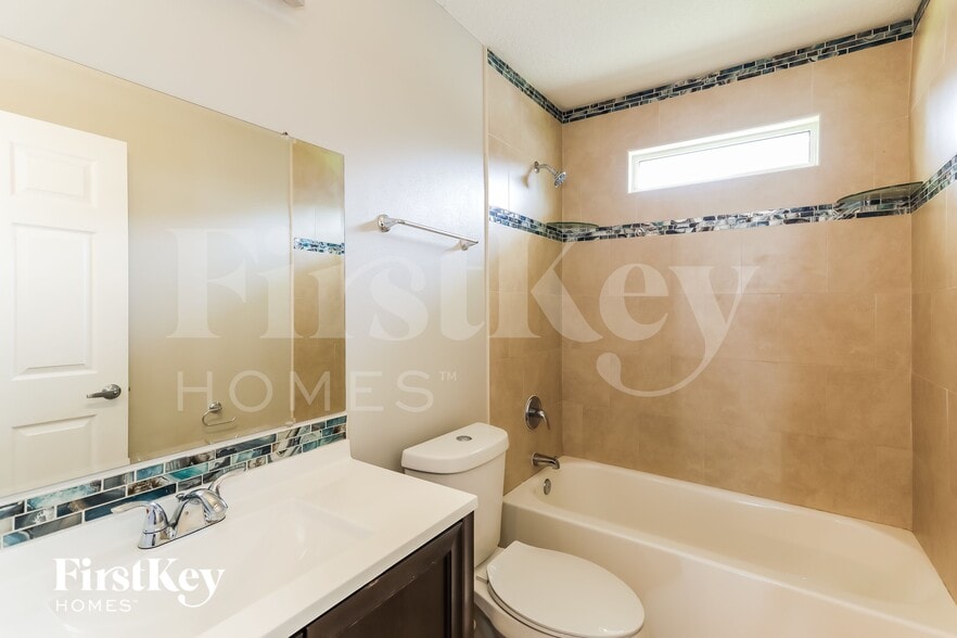 Building Photo - 9146 Jennifer Ln