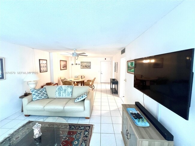 Building Photo - 125 S Ocean Ave