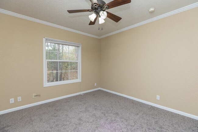 Building Photo - 11784 FM Rd 16