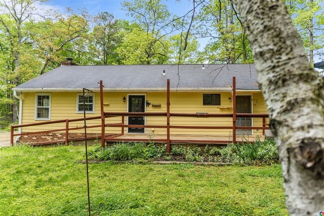 Building Photo - 9201 Rattlesnake Rd