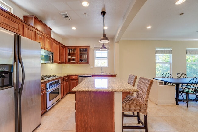 Building Photo - 10454 Zenor Ln