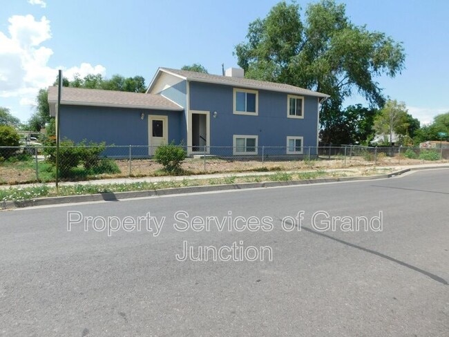 Primary Photo - 2776 Grant Ct