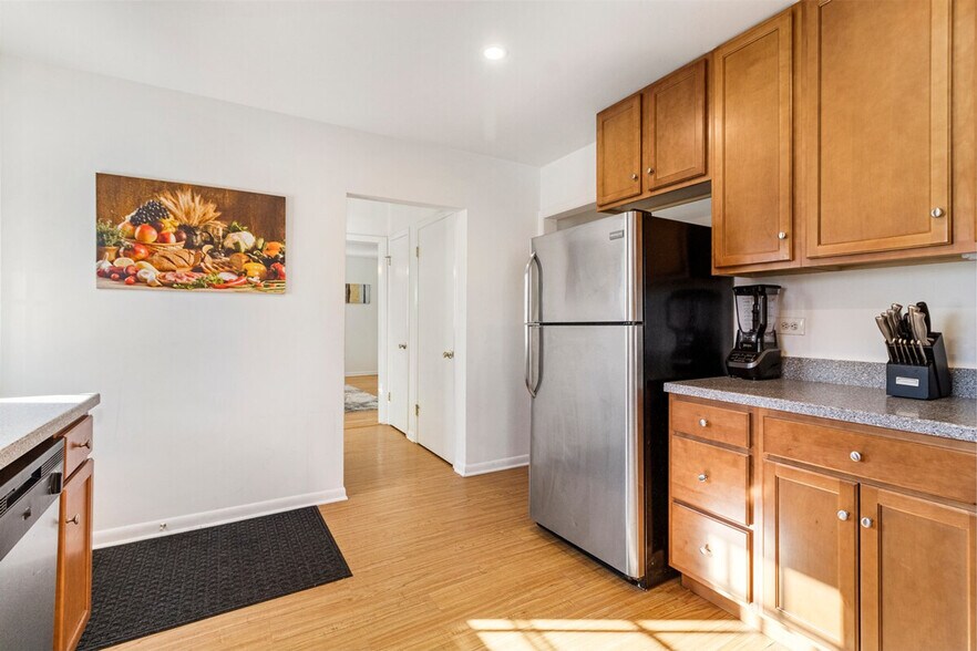 Building Photo - 1542 Orchard Rd