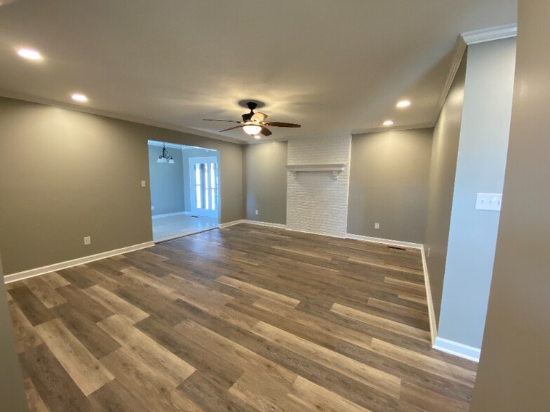 Building Photo - 850 Ronald Ct