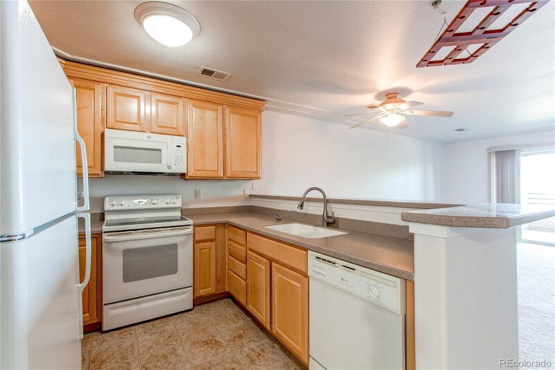 Building Photo - 13351 W Alameda Pkwy