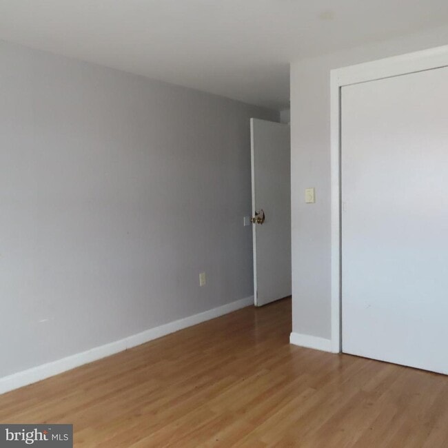 Building Photo - 11601 Buchanan Trail E