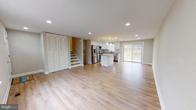 Building Photo - 8465 Yellow Leaf Ct