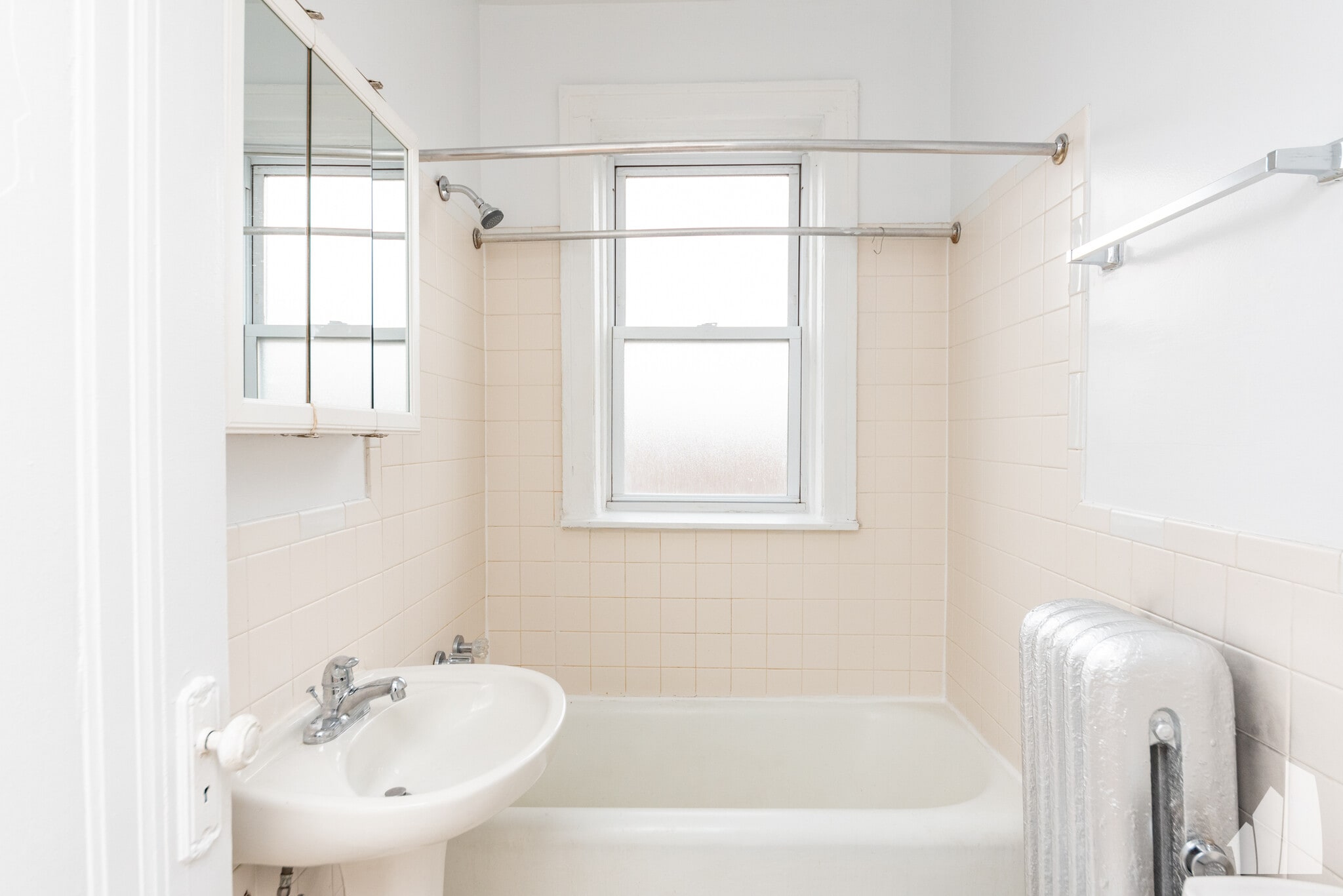 Building Photo - 4414 N Whipple St