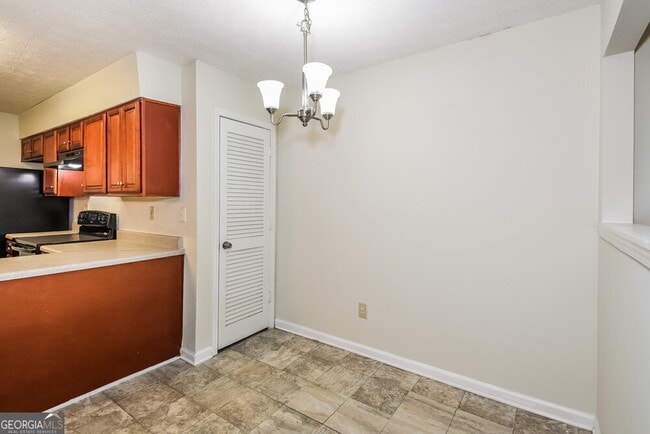 Building Photo - 320 Freeport Dr
