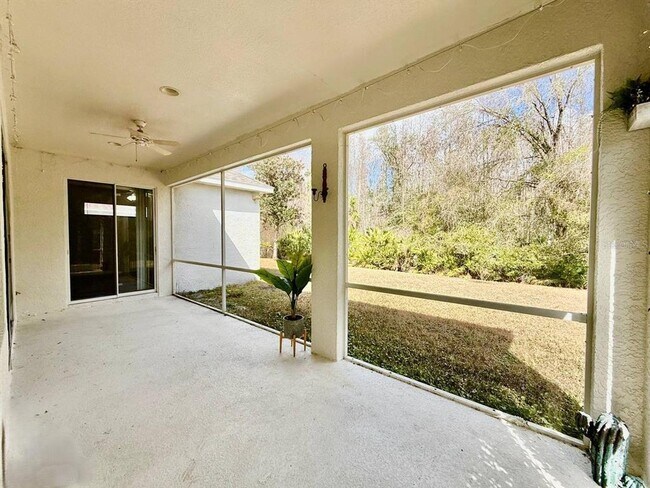 Building Photo - 10226 Evergreen Hill Dr