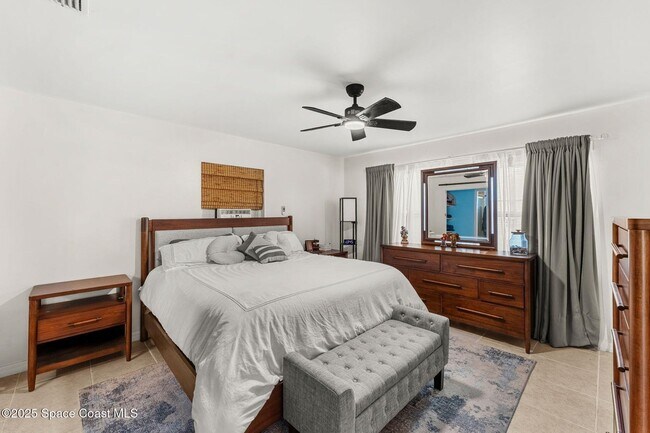 Building Photo - 1848 Edith St NE