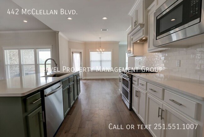 Building Photo - 442 McClellan Blvd