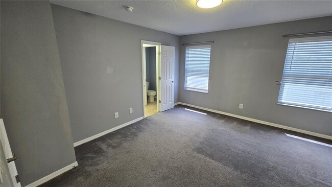 Building Photo - 1236 S Beach Cir