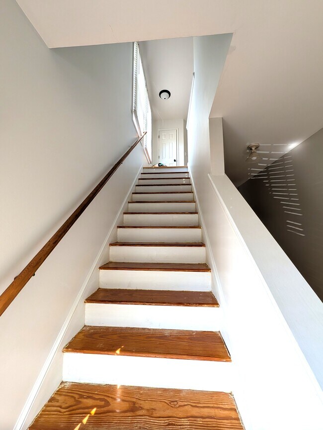 Building Photo - 113 Callahan Dr