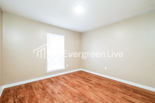 Building Photo - 103 Ridgecrest Dr