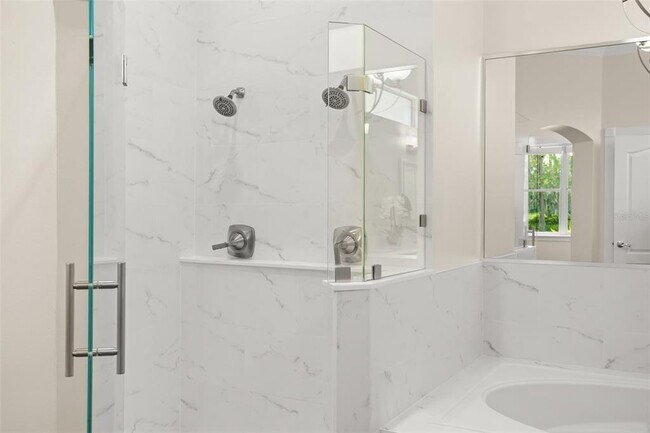 Building Photo - 9656 Bryanston Dr