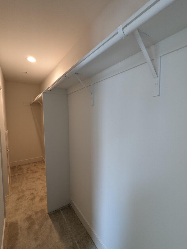 Building Photo - 9877 MacArthur Blvd