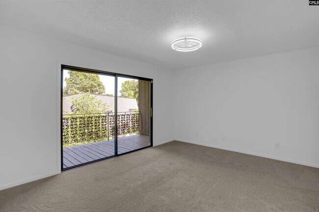 Building Photo - 301 Harbor Heights Dr