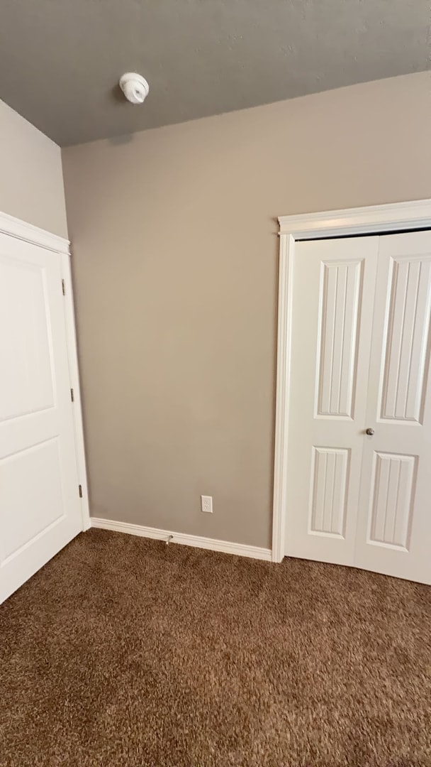 Building Photo - 3bed 2bath duplex, all appliances included, 2 car garage