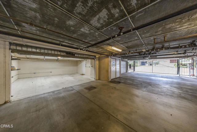 Building Photo - 4732 Radford Ave