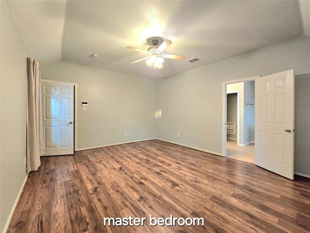 Building Photo - 5423 Lavaca Rd