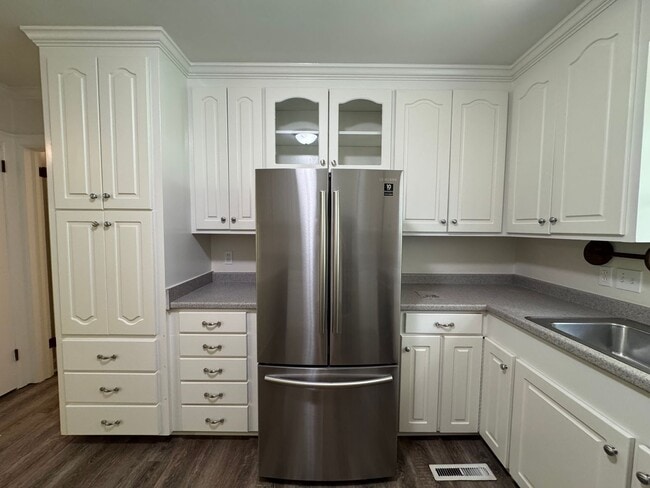 Building Photo - Renovated 4/3 House in North Hills- $1,995