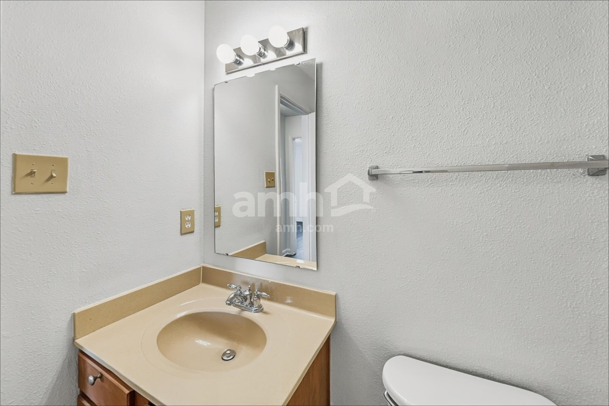 Building Photo - 5631 Hammermill Dr