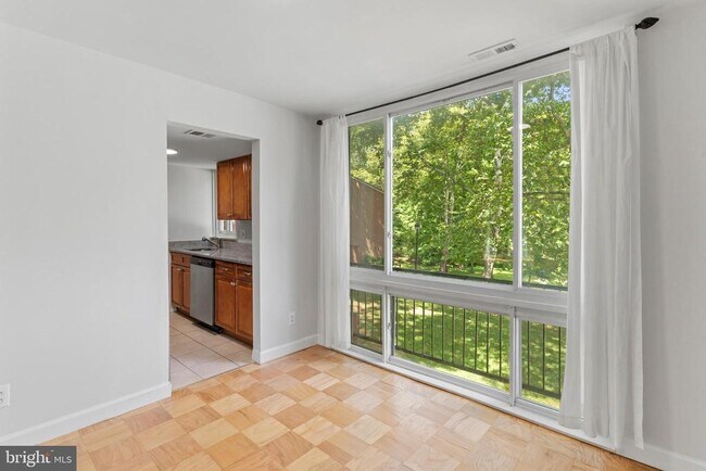 Building Photo - 10650 Green Mountain Cir