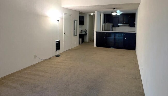 Building Photo - 288 Whitmore St