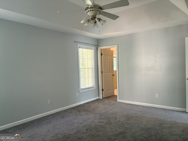 Building Photo - 6221 Woodlore Dr NW
