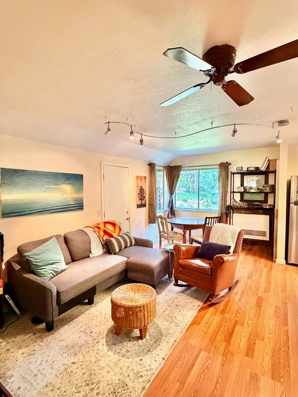 Building Photo - 11267 Butler Rd