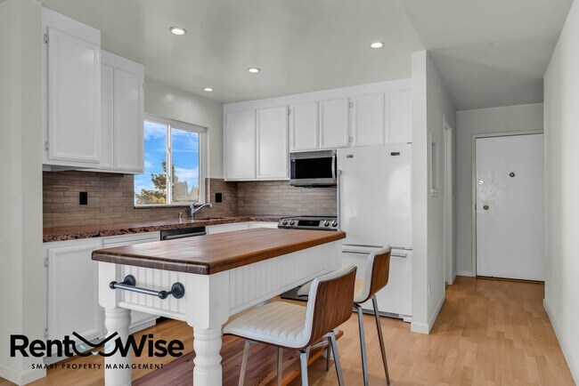 Building Photo - 11 Argent Alley