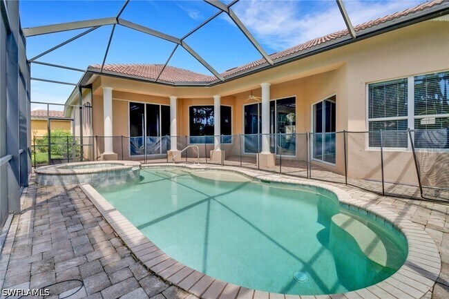 Building Photo - 11128 Sierra Palm Ct