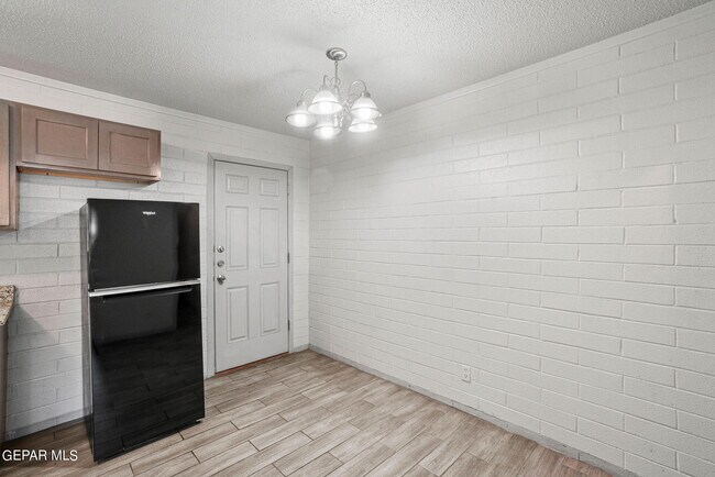 Building Photo - 3702 Keltner Ave