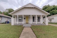 Building Photo - 2 Bedroom 2 Bath Home Near TU!