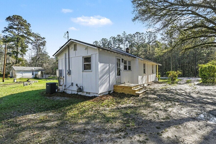 Building Photo - 510 Parsons Rd