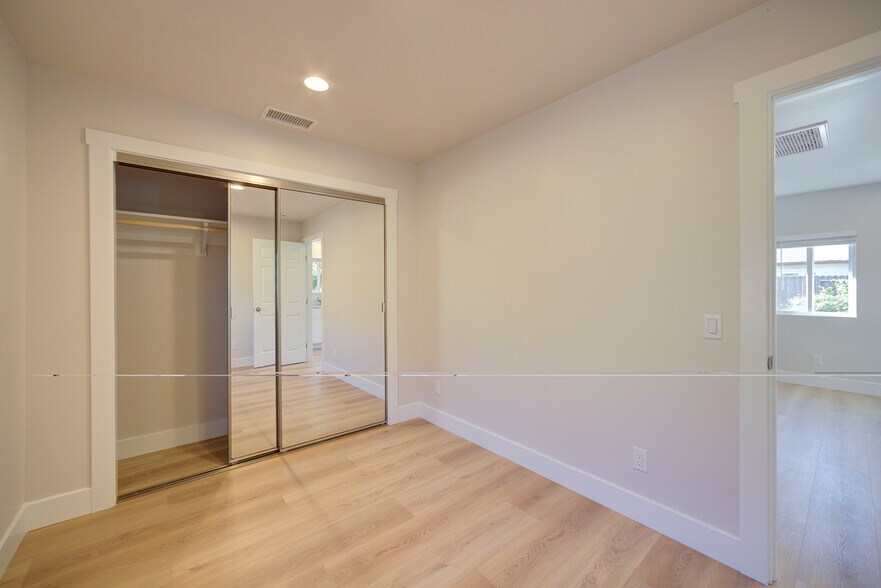 Building Photo - 1238 Coral St