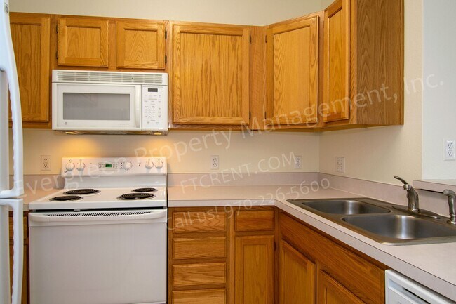 Building Photo - 1 Bedroom Apartment in Rockbridge! Parking...