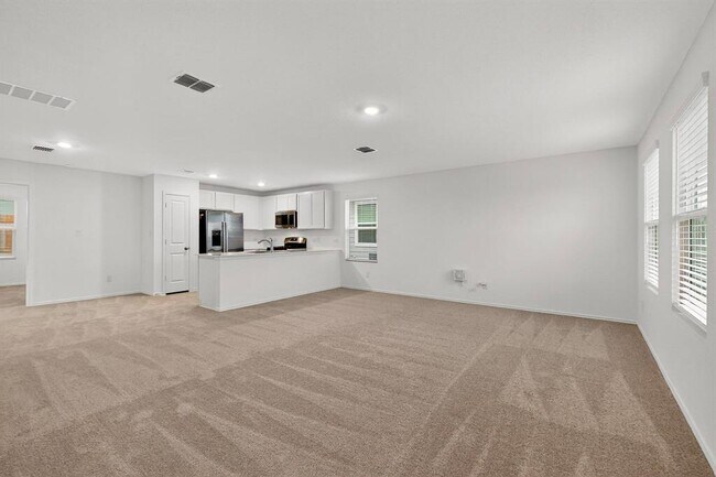 Building Photo - 178 Sormonne Lp