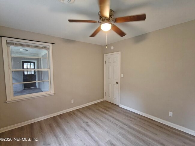 Building Photo - 1447 Lawrence Pl