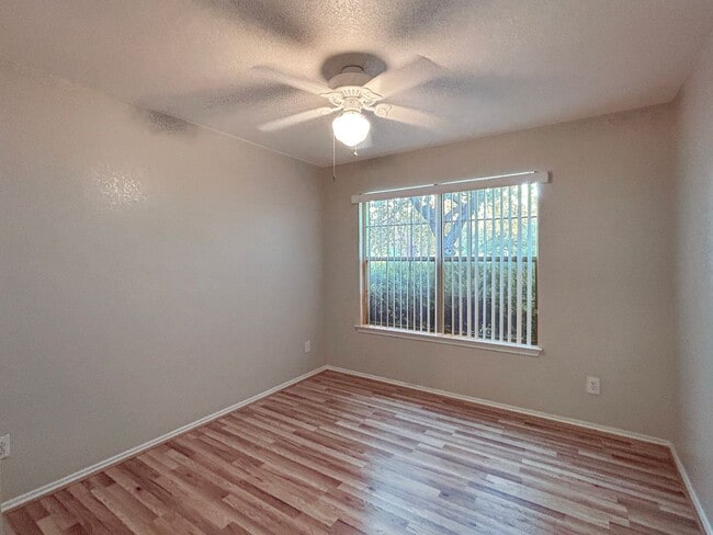 Building Photo - Northeast 3/2 with New Bedroom Floors & Covered Patio