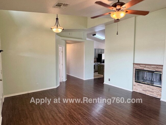 Building Photo - Rare and Spacious 4 Bedroom Indian Cove Home with Solar Panels!